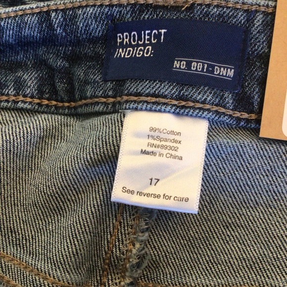 Project Indigo Juniors Medium Wash Mid-Rise 90’s Style Baggy Denim Shorts - Picture 8 of 9